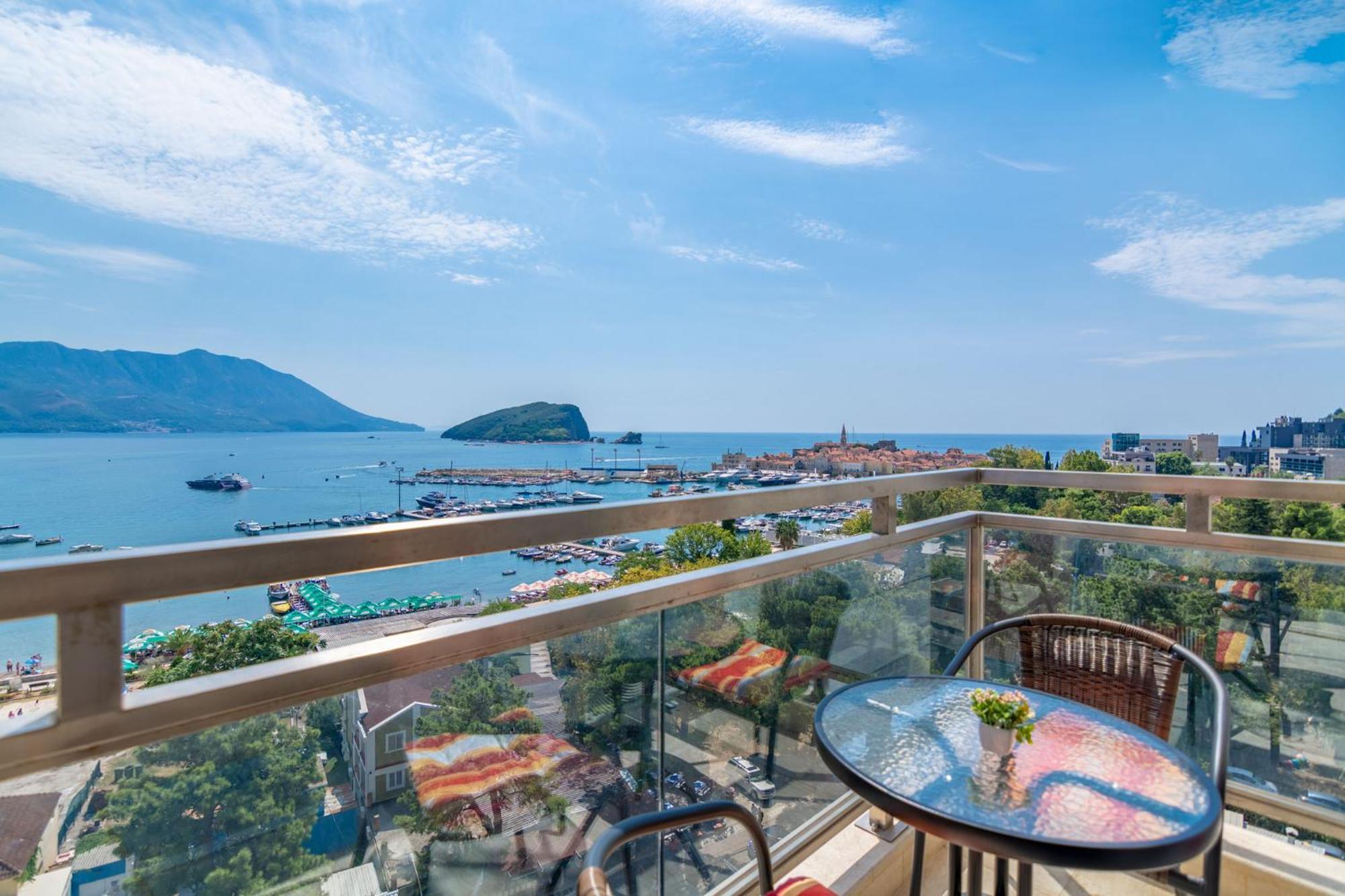 View Apartamento *
